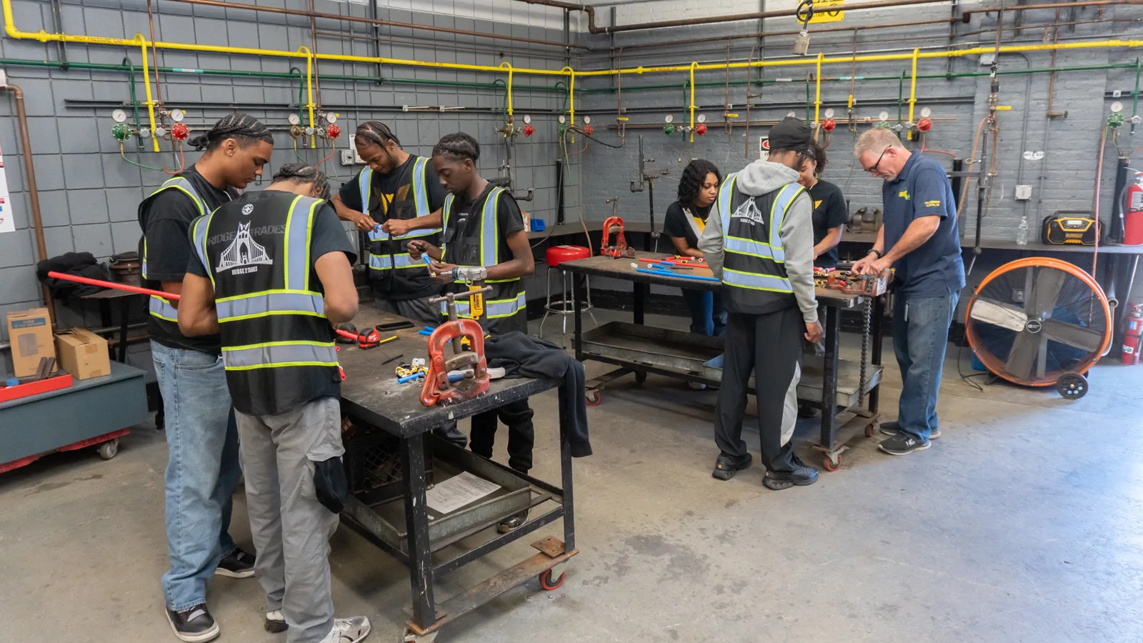 Bridge 2 Trades participants training on a live worksite